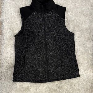 Women's Black Sleeveless Vest